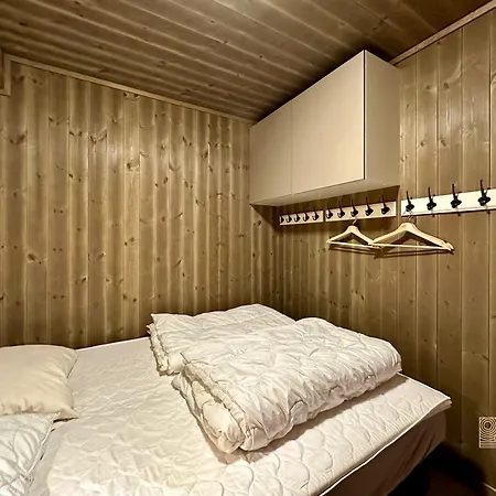Modern Ski-in Out At Lägenhet Sjusjoen